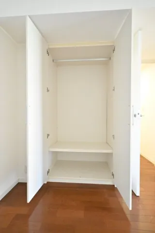 City House Yoyogi - Interior - ["Flooring", "Wall", "Floor"]