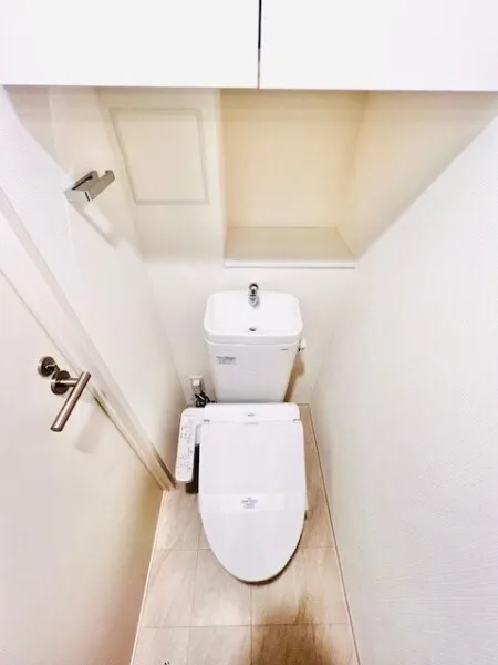 Brillia Ist Shibuya Honmachi - Interior - ["Toilet seat", "Toilet", "Plumbing fixture"]