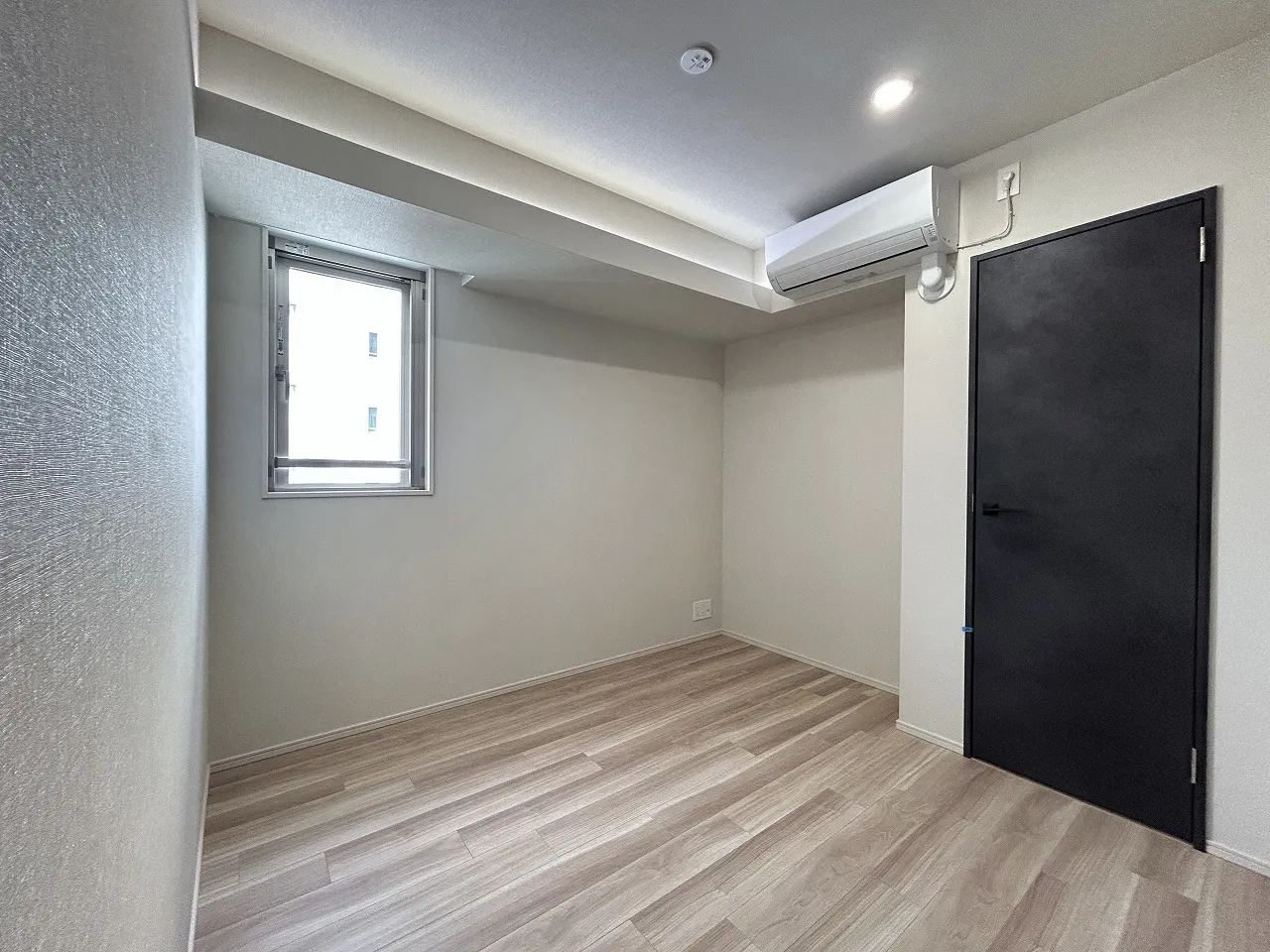 Blanchiesta Kiba - Interior - ["Flooring", "Floor", "Ceiling"]
