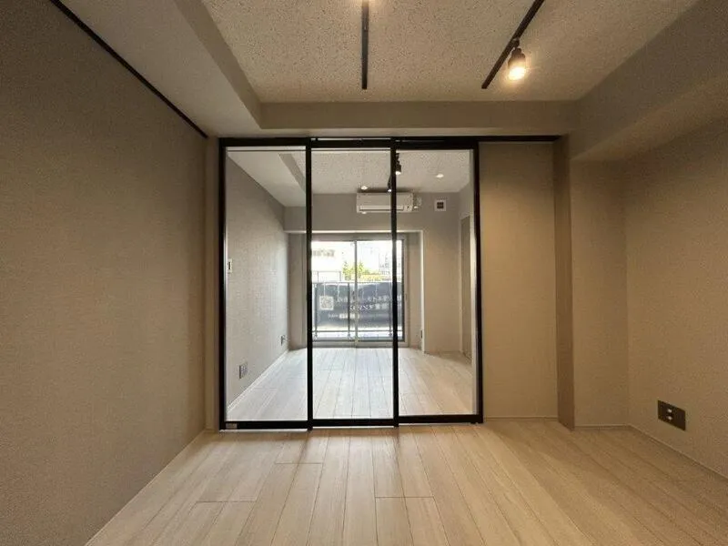 TRACK Shibuya Honmachi - Interior - ["Flooring", "Floor", "Wood flooring"]