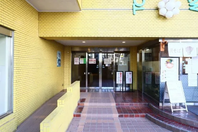 Tokyo Bay View - Exterior - ["Wall", "Door", "Houseplant"]