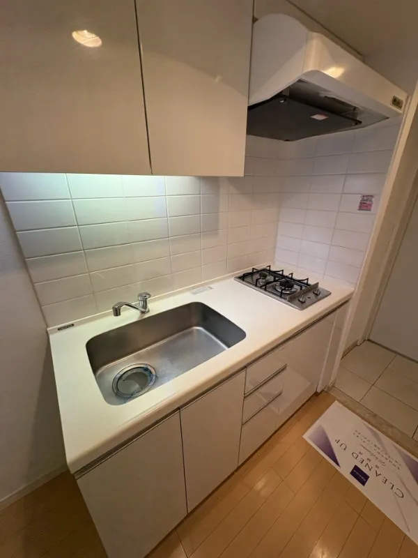 Residia Tsukiji - Interior - ["Major appliance", "Floor", "Flooring"]