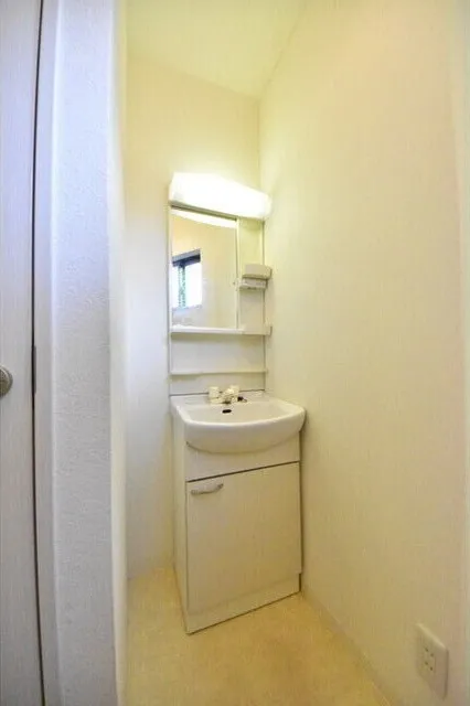 Mayspring Nagasaki - Interior - ["Wall", "Interior design", "Flooring"]