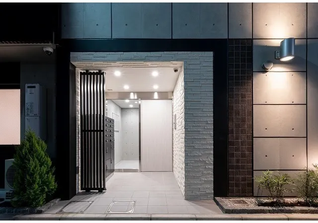 Villa Claire Bunkyo Koishikawa - Exterior - ["Ceiling", "Concrete", "Home Door"]