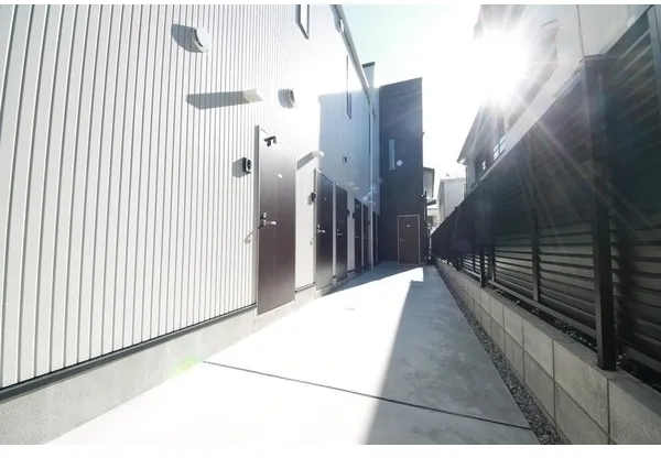 Villa 2465 - Exterior - ["White", "Architecture", "Light"]
