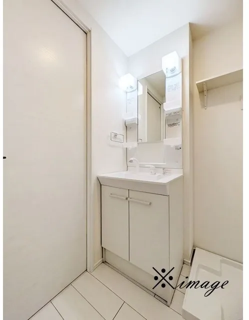 Goodenough Nakano Shinbashi - Interior - ["Flooring", "Floor", "Interior design"]
