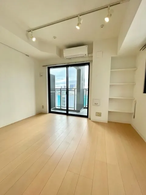 RESIDIA Ichigaya Yakuoji - Interior - ["Flooring", "Floor", "Wood flooring"]