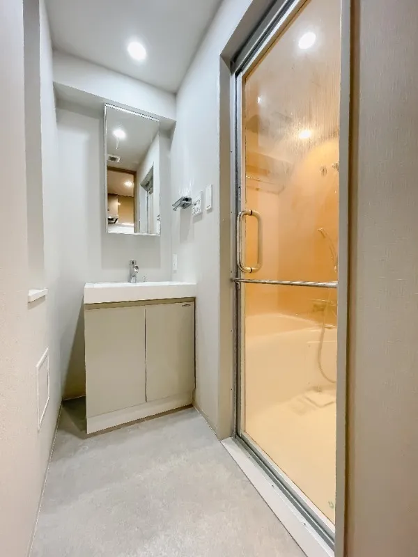 Due Kameido III - Interior - ["Flooring", "Floor", "Interior design"]
