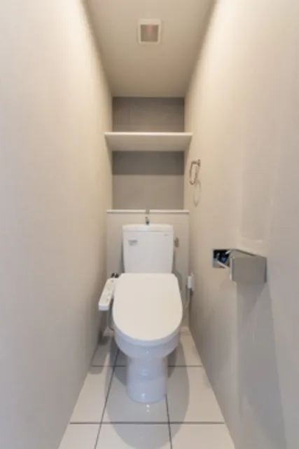 GRANDRESIDENCE ASAGAYA - Interior - ["Toilet seat", "Toilet", "Plumbing fixture"]