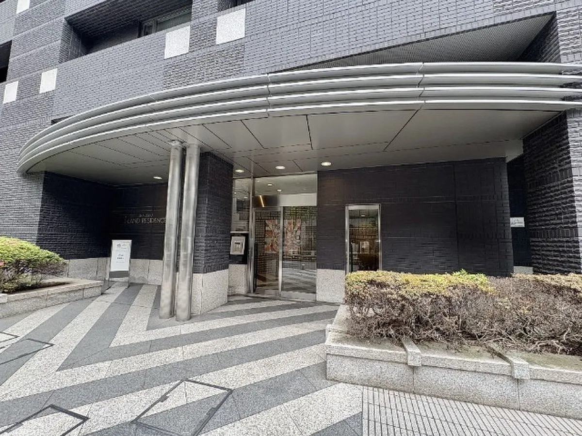 Shinjuku Island Residence