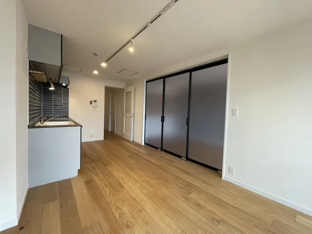 Maison Sunshine - Interior - ["Building", "Wood", "Hall"]