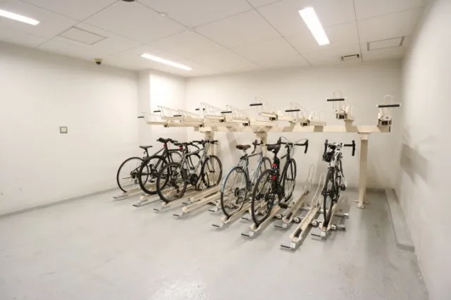 Proud Flat Kagurazaka II - Other - ["Bicycle", "Flooring", "Bicycle wheel"]