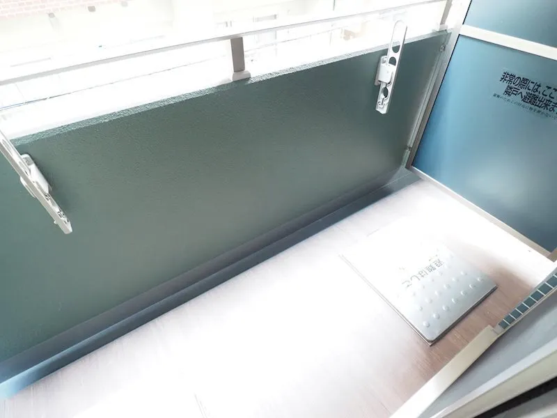 Residia Bunkyo Hongo II - Interior - ["Rectangle", "Automotive exterior", "Gas"]