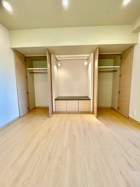 Chester Court Ochanomizu - Interior - ["Flooring", "Floor", "Wood flooring"]