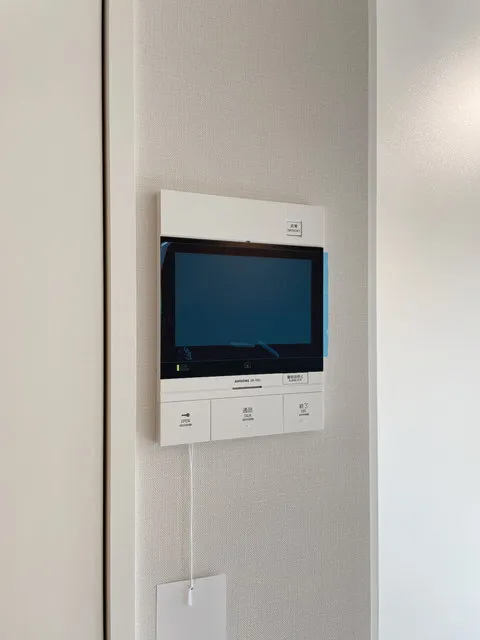 La Perla Ichigaya-Sadoharacho - Interior - ["Electronic device", "Display device", "Electronics"]