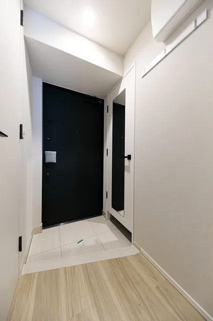 Urbanex Kinshi Park III - Interior - ["Flooring", "Wall", "Floor"]