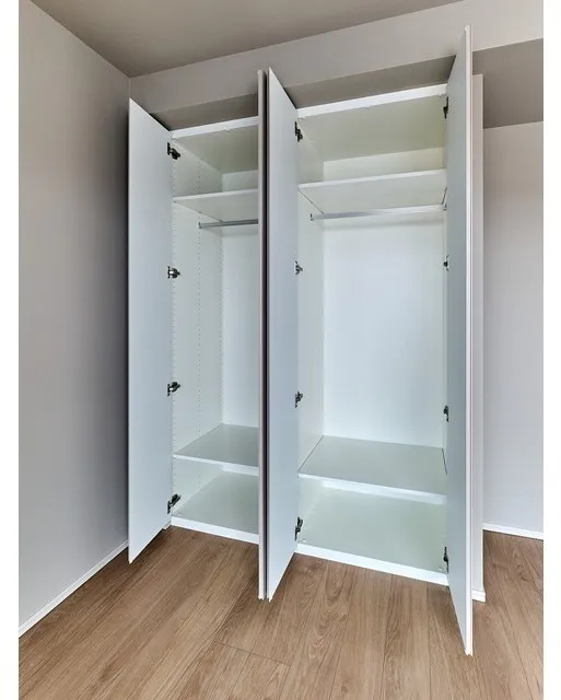 Baus Flats Kuramae - Interior - ["Wood", "Flooring", "Cupboard"]