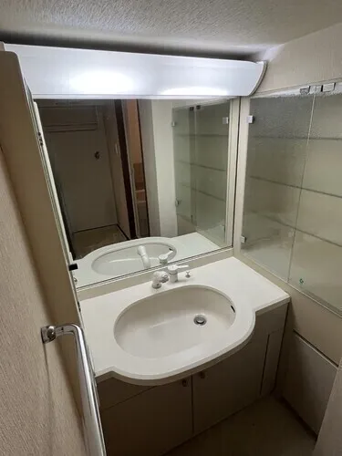 Nisshin Palace Stage Nishiazabu - Interior - ["Plumbing fixture", "Bathroom Sink", "Sink"]