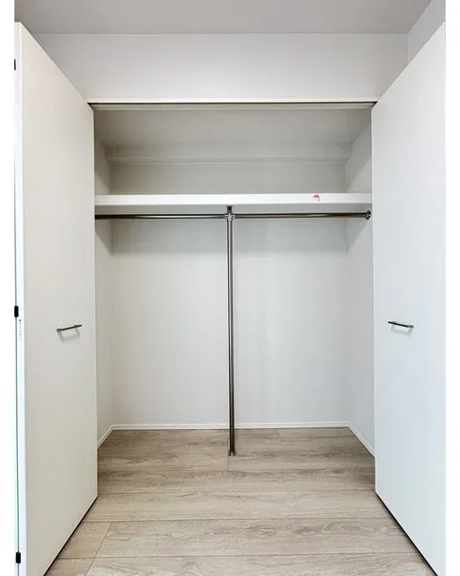 Daffitto Kinshicho - Interior - ["Wood", "Flooring", "Floor"]