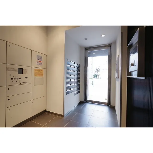 FULL HOUSE MONZENNAKACHO - Interior - ["Property", "Building", "Door"]