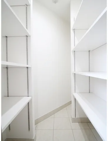 Prele Duc Ryōkoku IV - Interior - []