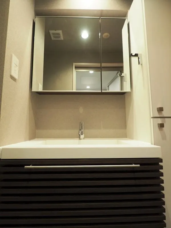 Residia Ikebukuro - Interior - ["Flooring", "Interior design", "Bathroom Sink"]