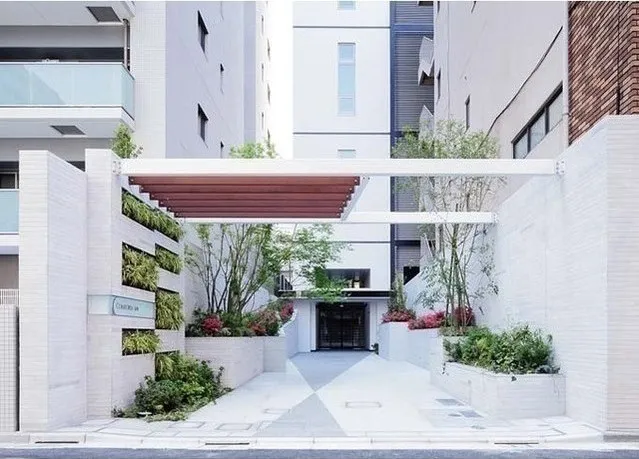 Comforia Akasaka - Exterior - ["White", "Property", "House"]