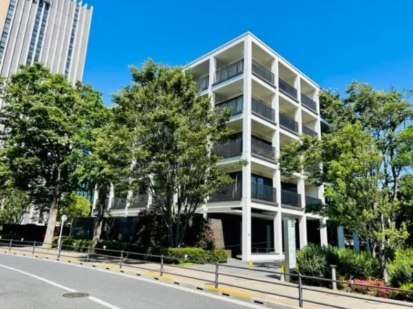 Brillia Ist Nakano Central Park - Exterior - ["Building", "Sky", "Daytime"]