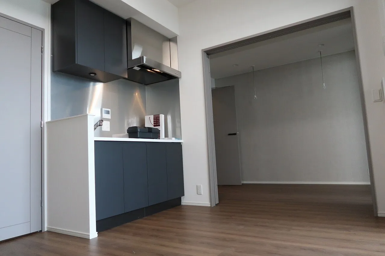 Laurel Tower Renai Hamamatsucho - Interior - ["Cabinetry", "Building", "Countertop"]