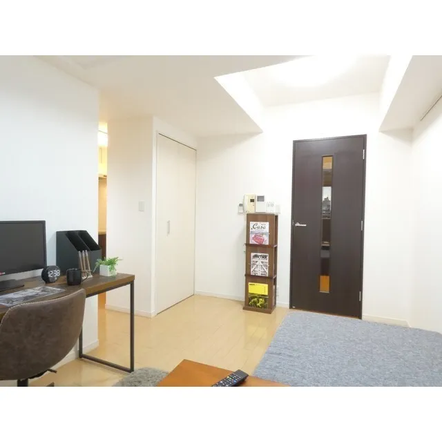 TK Flats Shibuya - Interior - ["Building", "Computer monitor", "Door"]