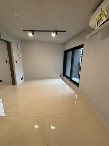 EXAM AKASAKA - Interior - ["Flooring", "Floor", "Ceiling"]