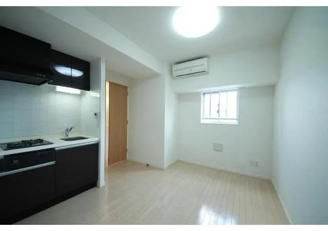 Olive Mansion Arakawa - Interior - ["Apartment", "Daylighting"]