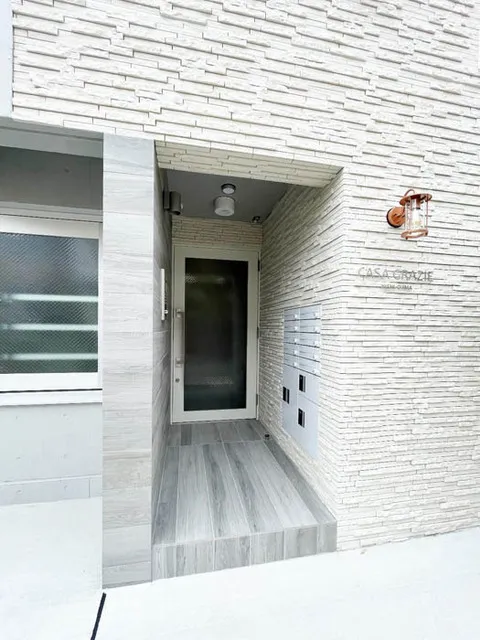 CASA GRAZIE Nishi-Ojima - Interior - ["Building", "Wood", "Rectangle"]