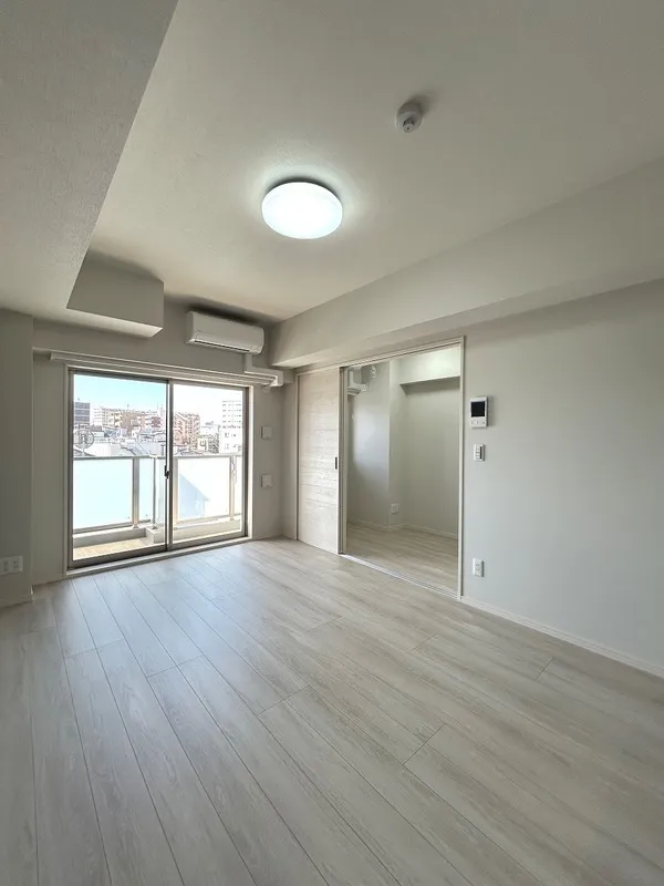 Due Hikifune - Interior - ["Flooring", "Floor", "Ceiling"]