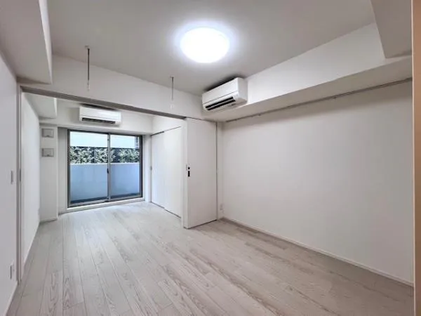 Brillia Ist Shibuya Honmachi - Interior - ["Flooring", "Floor", "Ceiling"]