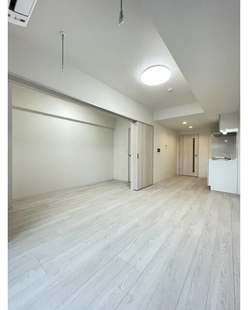 Comforia Liv Minamisunamachi East - Interior - ["Flooring", "Floor", "Wood"]