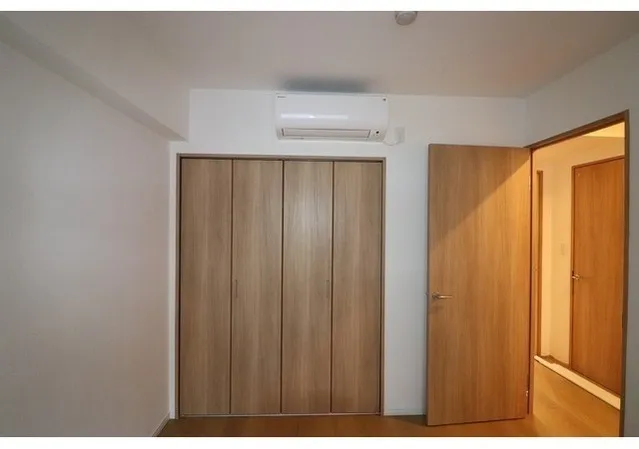 Santo Core Meguro - Interior - ["Wall", "Wood", "Flooring"]