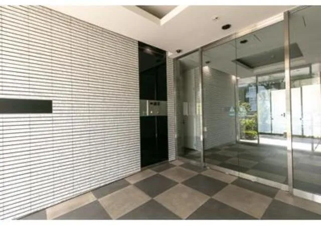 ATG Park Higashi Shinagawa - Exterior - ["Fixture", "Rectangle", "Door"]