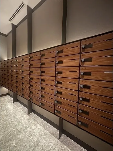 Azabudai Hills Residence B - Exterior - ["Wood", "Wood stain", "Hardwood"]