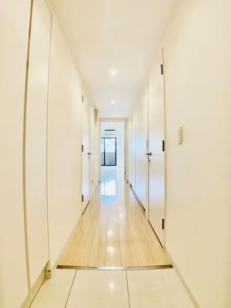 Brillia Ist Kitazawa - Interior - ["Building", "Door", "Fixture"]