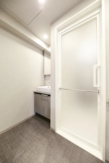 BCN Residence Hatchobori - Interior - ["Flooring", "Floor", "Ceiling"]