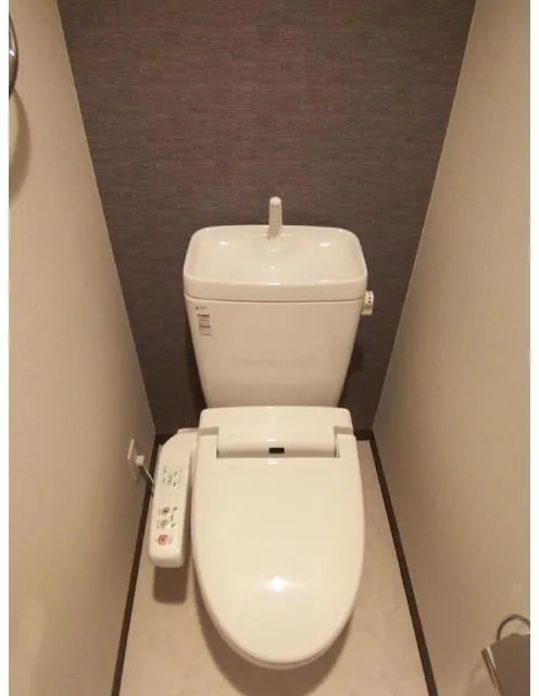 Groban Itabashi - Interior - ["Toilet seat", "Toilet", "Plumbing fixture"]