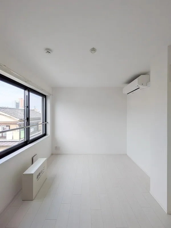 El Faro Sangenjaya VI - Interior - ["Flooring", "Floor", "White"]