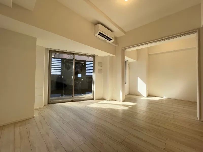 Prince Due Kamiya - Interior - ["Flooring", "Floor", "Ceiling"]