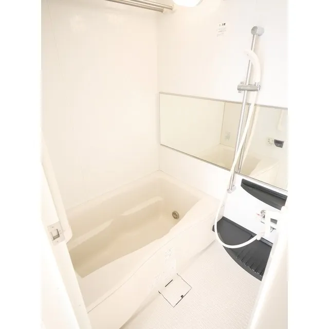 Main Terrace Ueno - Interior - ["Plumbing fixture", "Bathtub", "Shower"]
