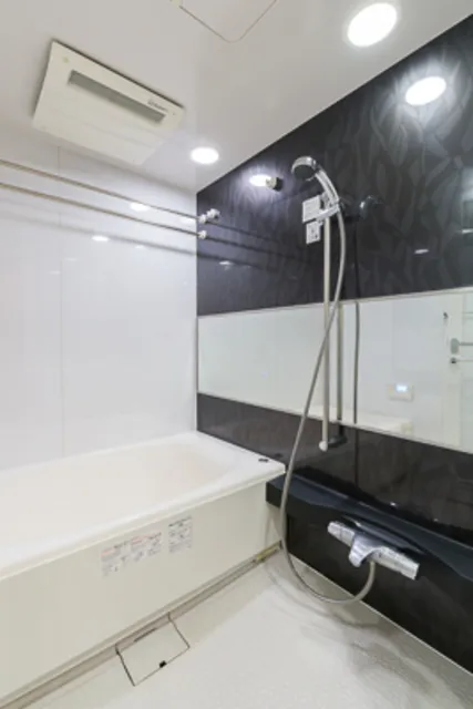 Momento Shiodome - Interior - ["Room", "Property", "Bathroom"]