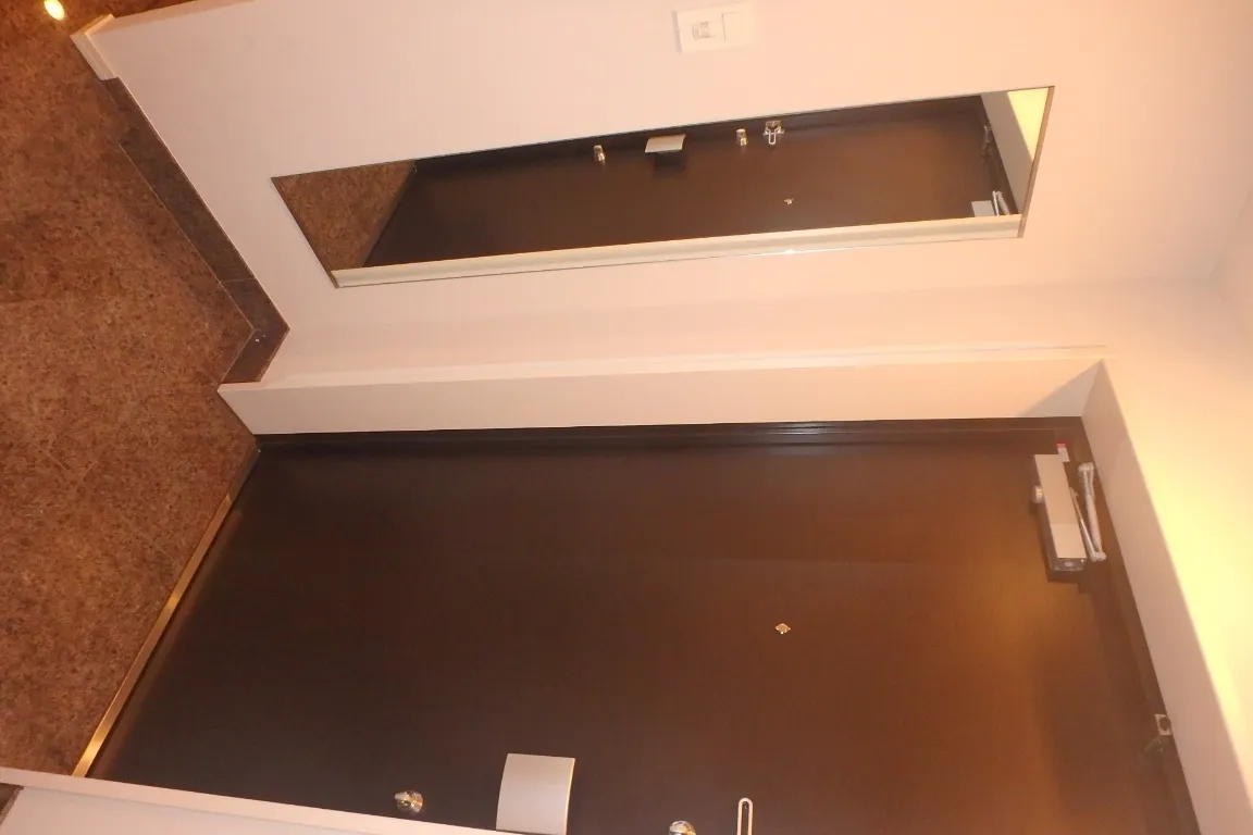 GRAN PASEO Nihonbashi Mitsukoshimae - Interior - ["Brown", "Wood", "Building"]
