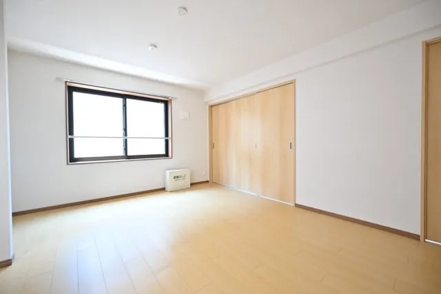 CENTRAL GARDEN RESIDENCE TOKYO - Interior - ["Flooring", "Wood", "Floor"]