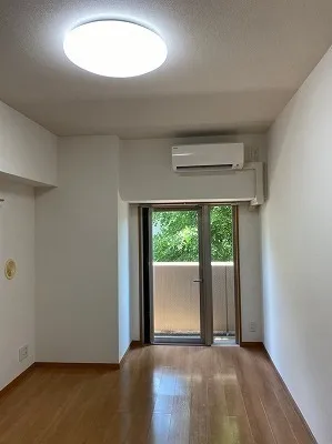 Recrecia Nishiazabu II - Interior - ["Flooring", "Interior design", "Ceiling"]