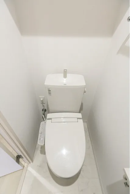 BLESS Kitashinjuku - Interior - ["Toilet seat", "Plumbing fixture", "Toilet"]